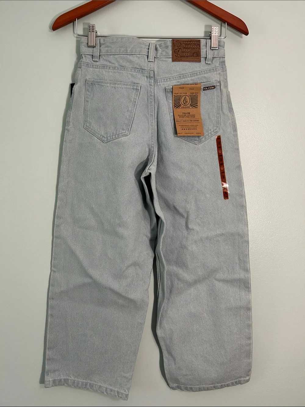 Volcom 8 (24) Jeans Big Boy Youth Chillow in Light Blue Loose Baggy Skater NWT